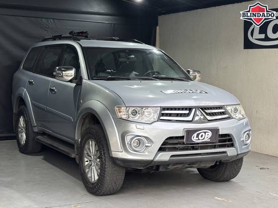 MITSUBISHI PAJERO DAKAR 3.5 HPE 7 LUGARES 4X4 V6 24V FLEX 4P AUTOMÁTICO